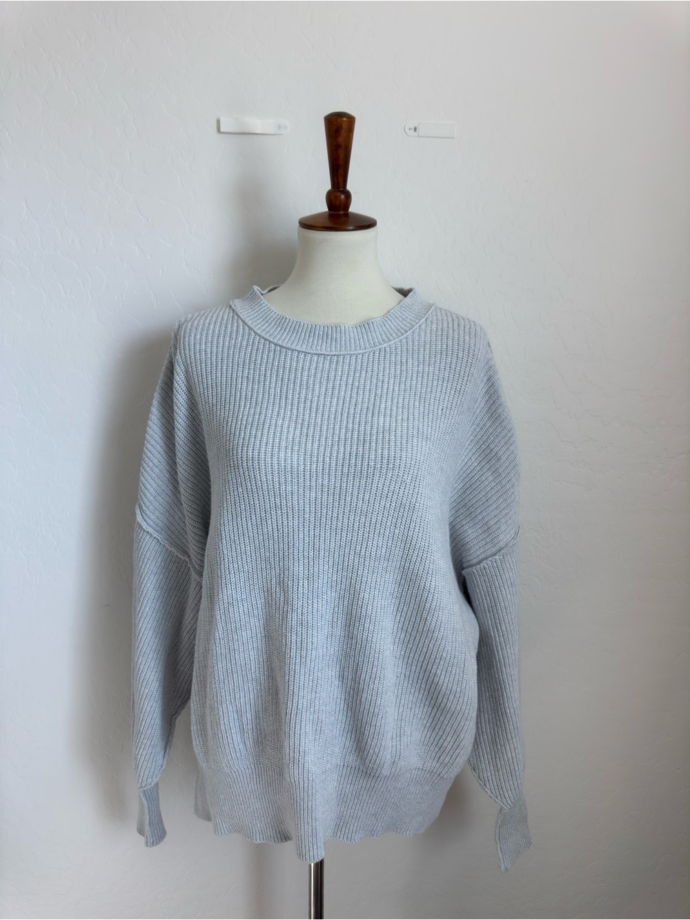 Aerie Light Gray Ribbed Crewneck Sweater - Women